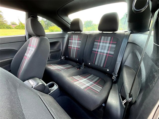 2019 Volkswagen Beetle S photo 14
