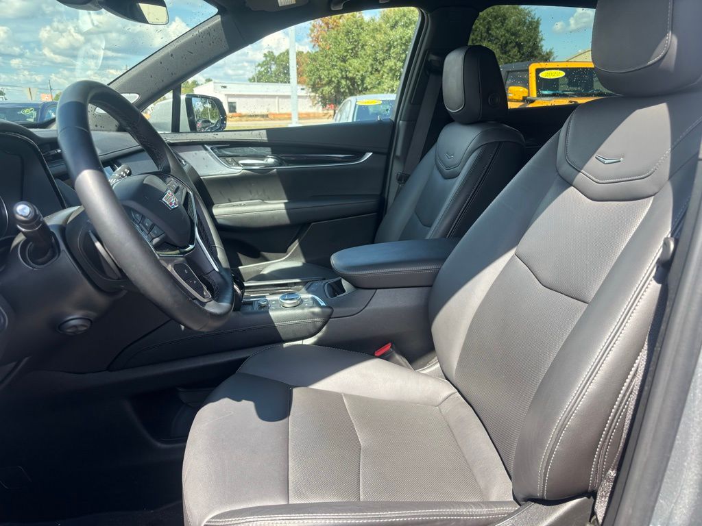 2025 Cadillac XT5 Premium Luxury photo 6
