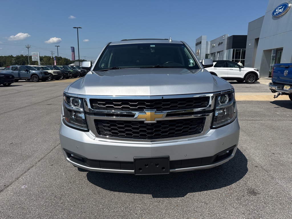 2019 Chevrolet Tahoe LT photo 2