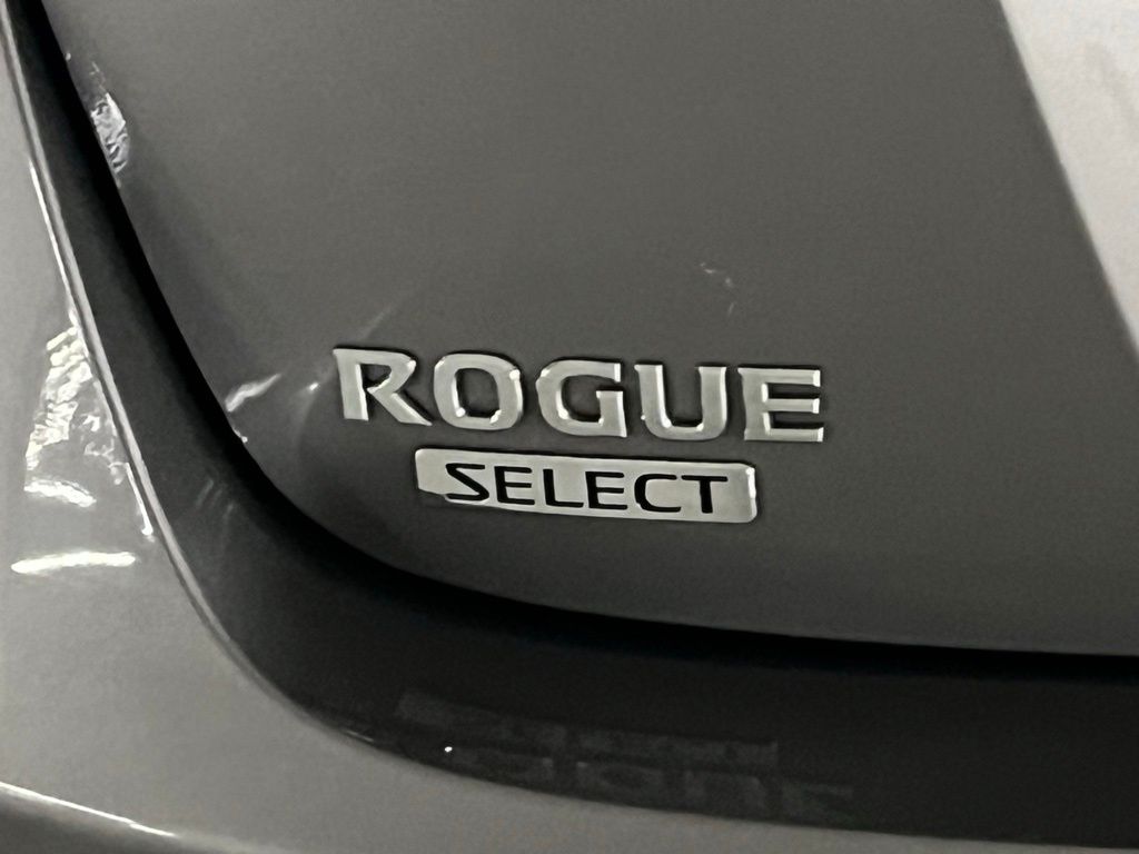 2015 Nissan Rogue Select S photo 28