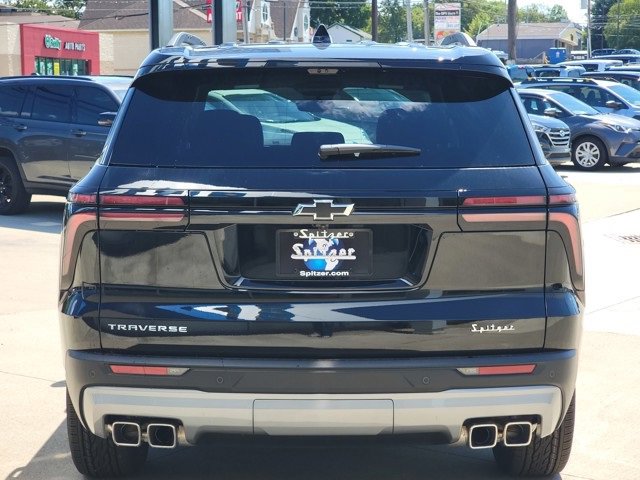 2026 Chevrolet Traverse photo 4