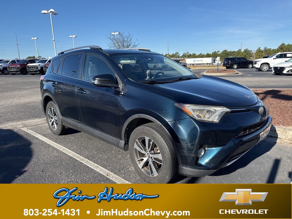 2018 Toyota RAV4 XLE's photo
