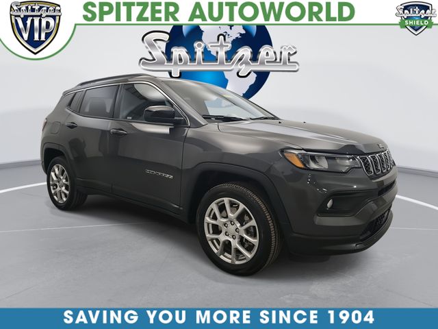 2024 Jeep Compass Latitude Lux's photo