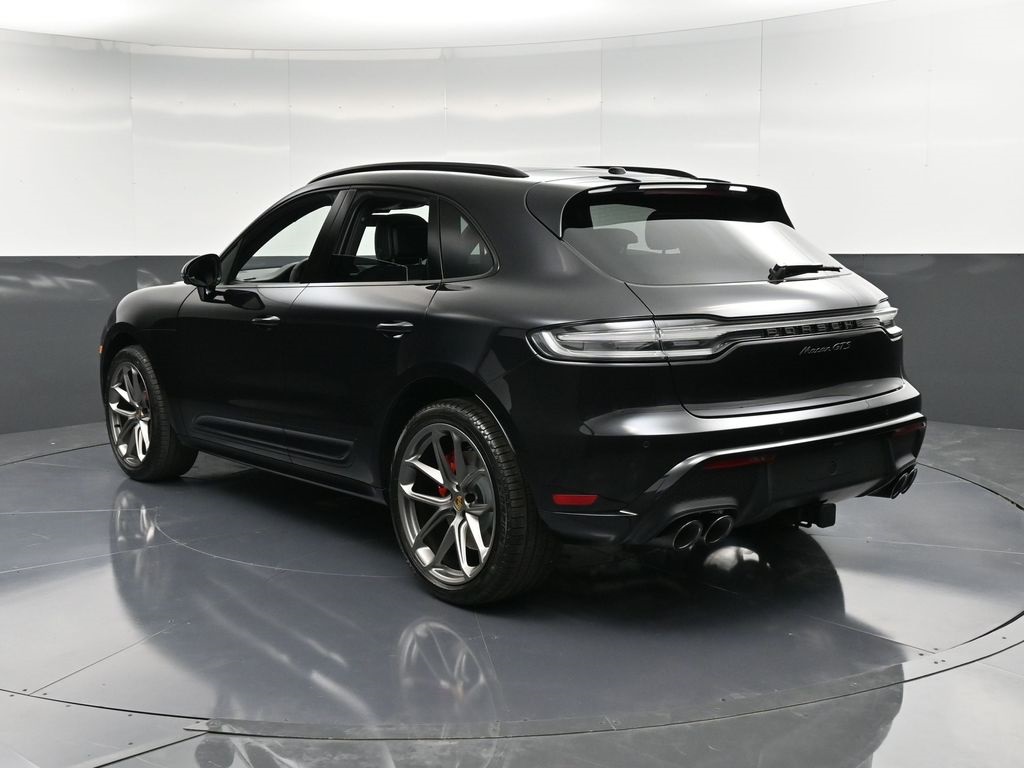 2026 Porsche Macan GTS photo 2