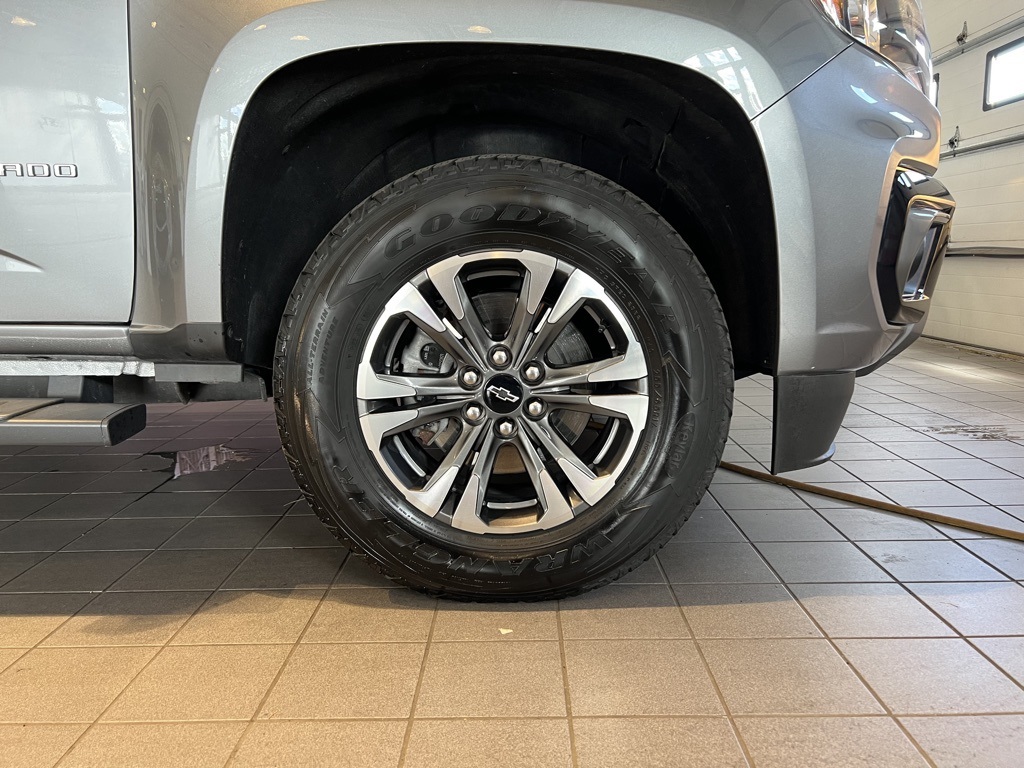 2022 Chevrolet Colorado Z71 photo 10