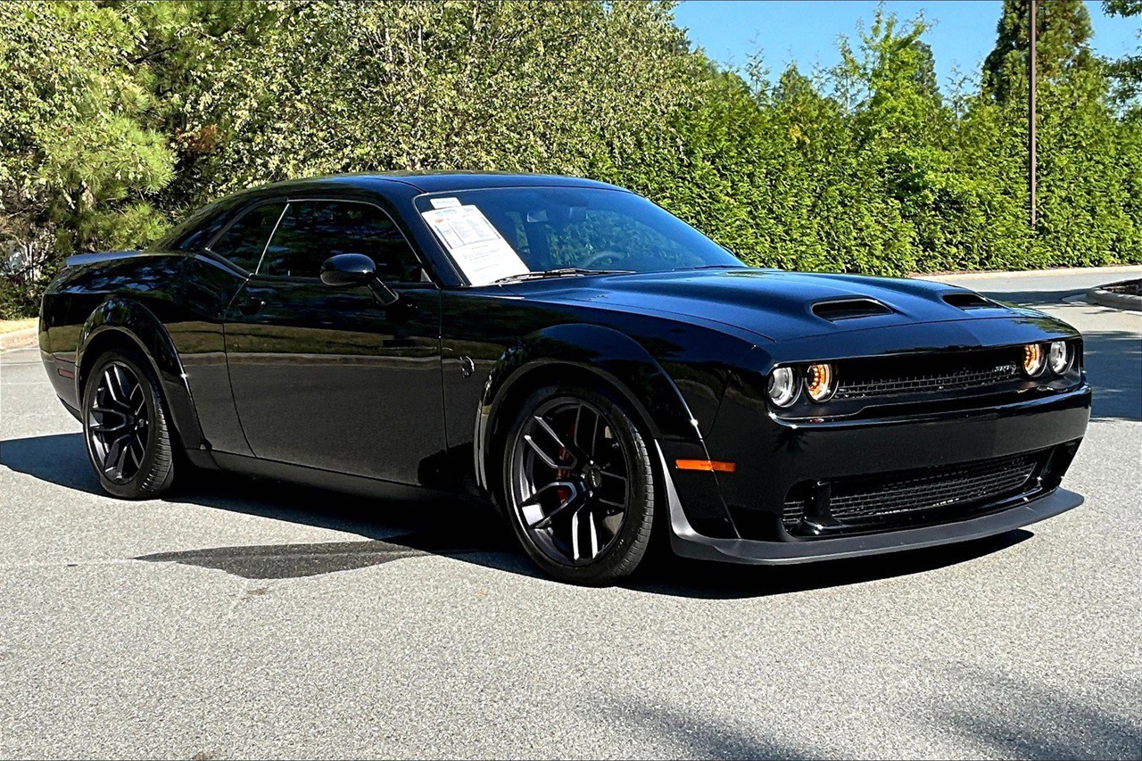 2019 Dodge Challenger SRT8 Hellcat Redeye Widebody photo 2