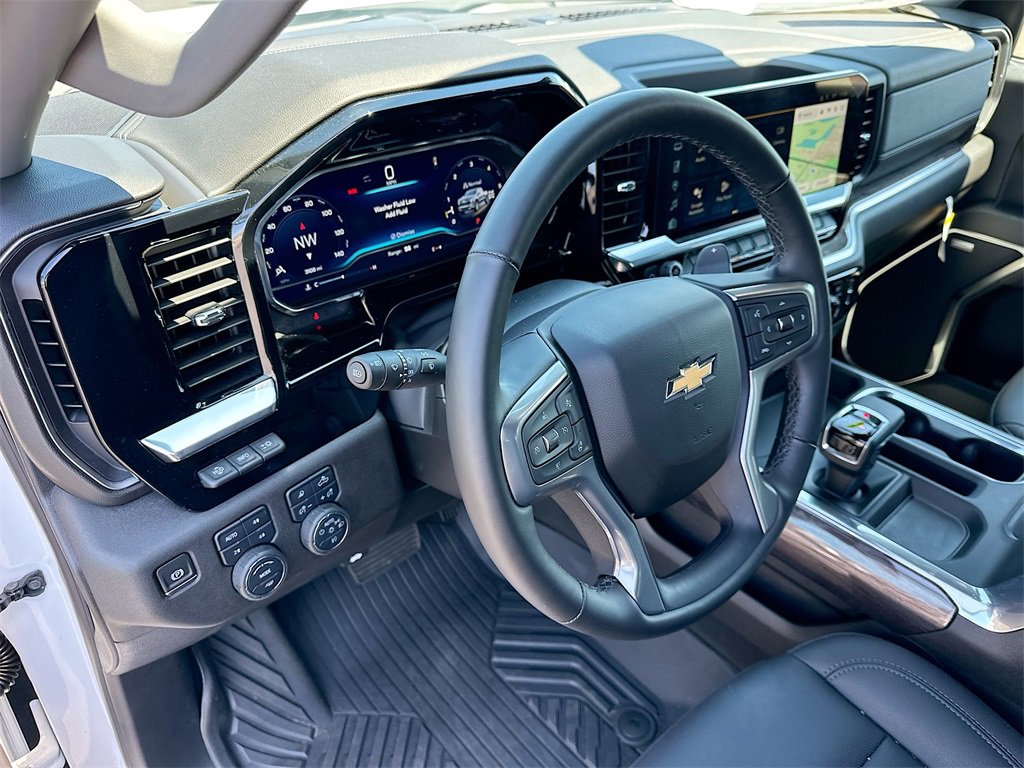 2025 Chevrolet Silverado 1500 LTZ photo 6