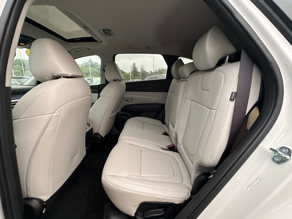 2025 Hyundai Tucson SEL Convenience photo 7