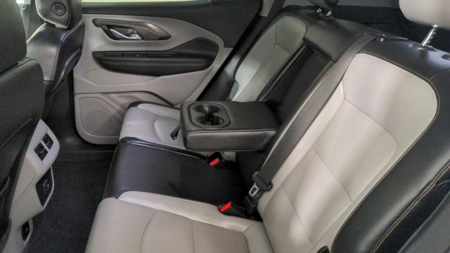 Used 2020  GMC SLT image 27