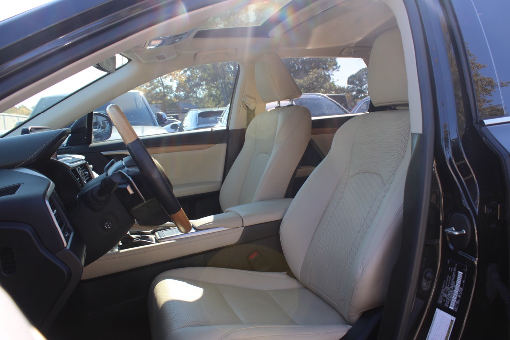 2022 Lexus RX 350L photo 3