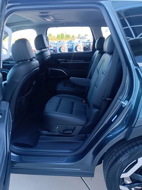 2024 Kia Telluride EX photo 9
