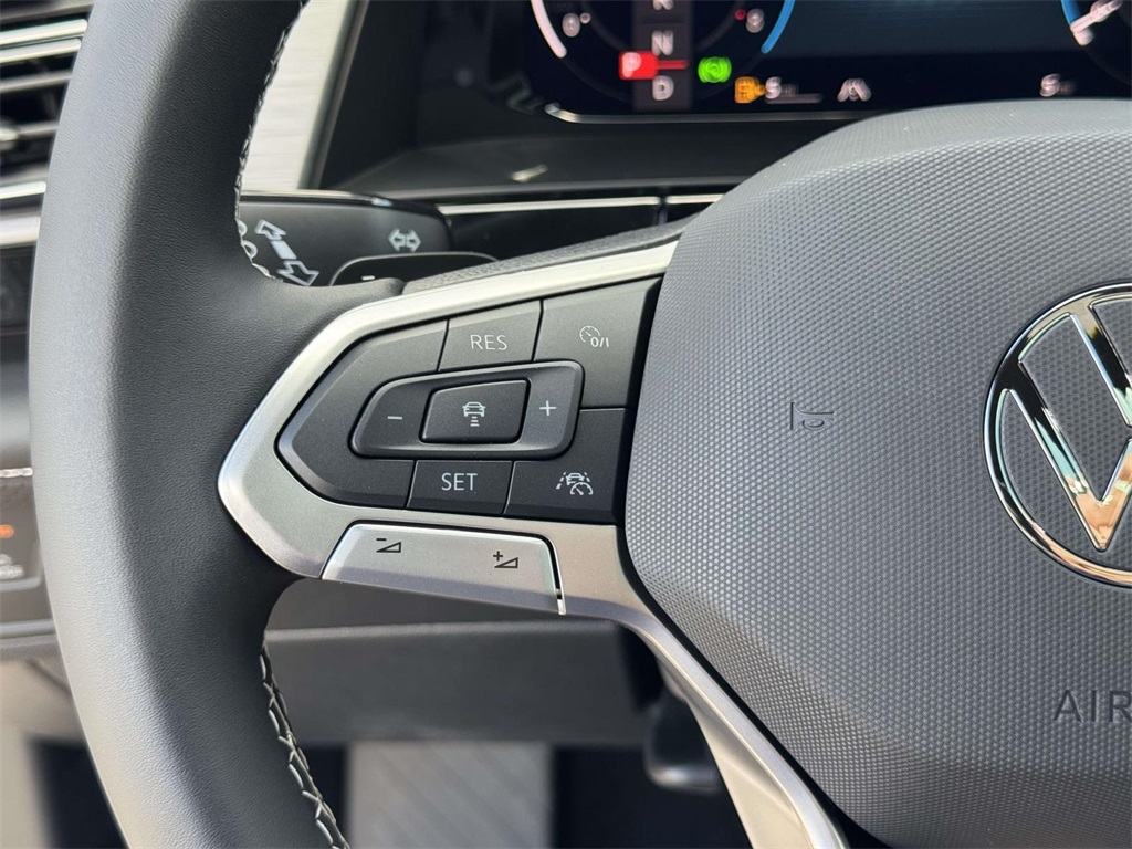 2026 Volkswagen Atlas Cross Sport SE Technology photo 19