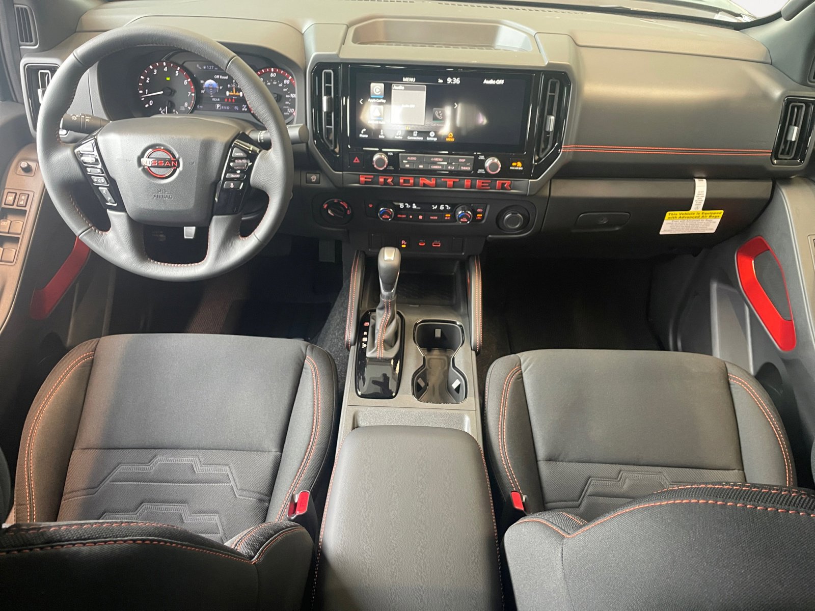 2025 Nissan Frontier PRO-4X photo 3