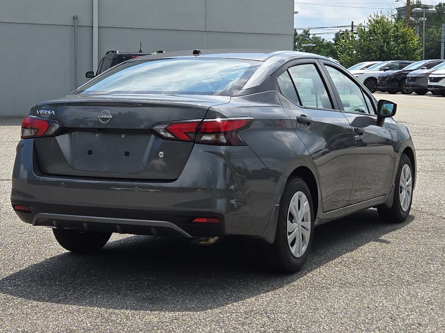 2025 Nissan Versa S photo 3