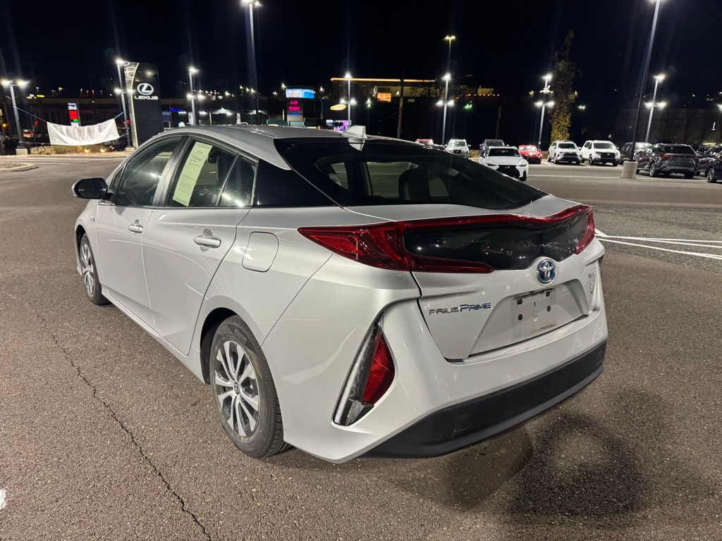 2021 Toyota Prius Prime XLE photo 3