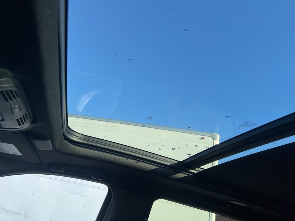 2023 CADILLAC ESCALADE - Image 10