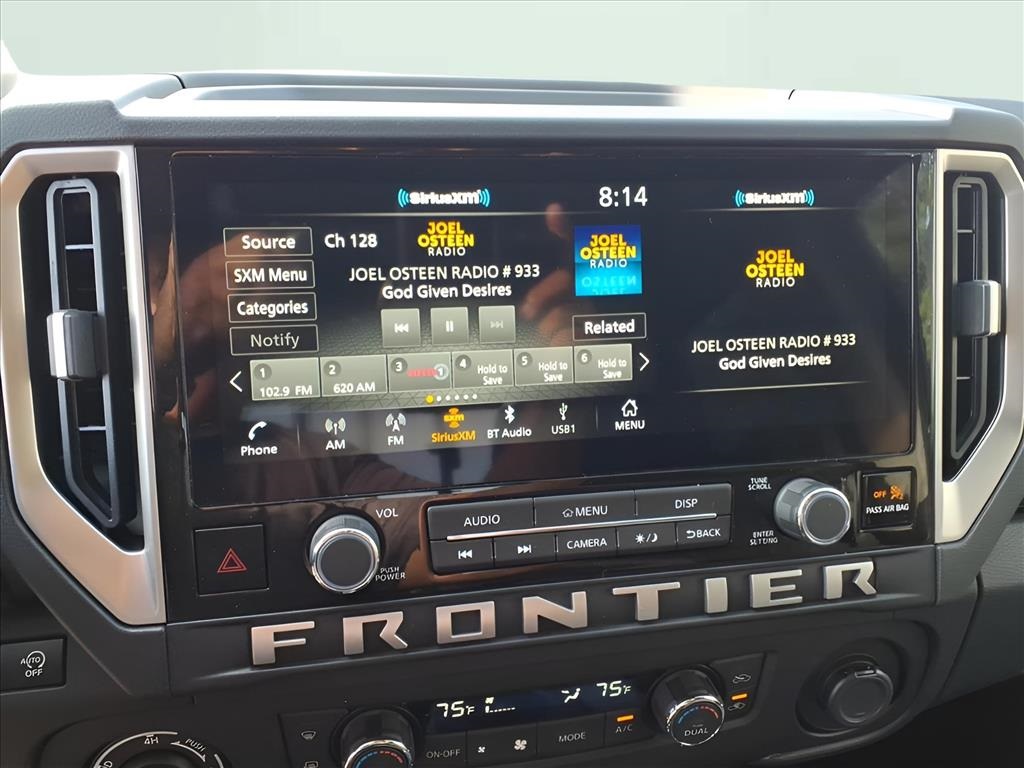 2025 Nissan Frontier SV photo 22