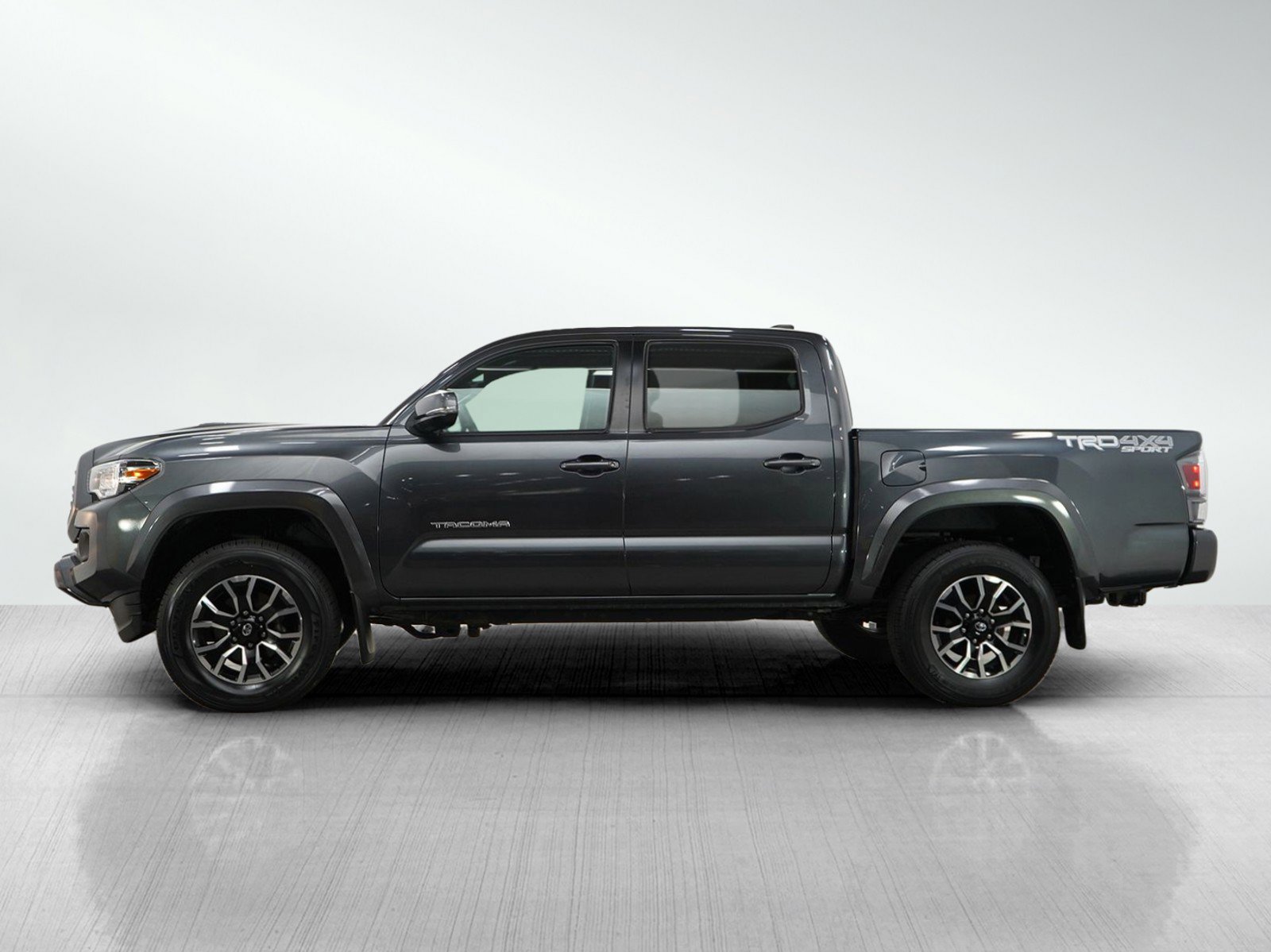 Used 2022 Toyota Tacoma TRD Sport with VIN 3TMCZ5AN2NM517119 for sale in Bloomington, Minnesota