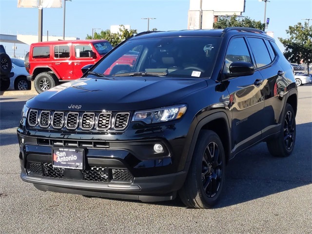 2026 Jeep Compass Latitude photo 3