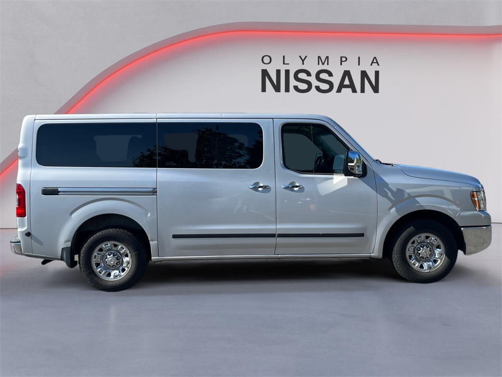 2016 Nissan NV3500 photo 6
