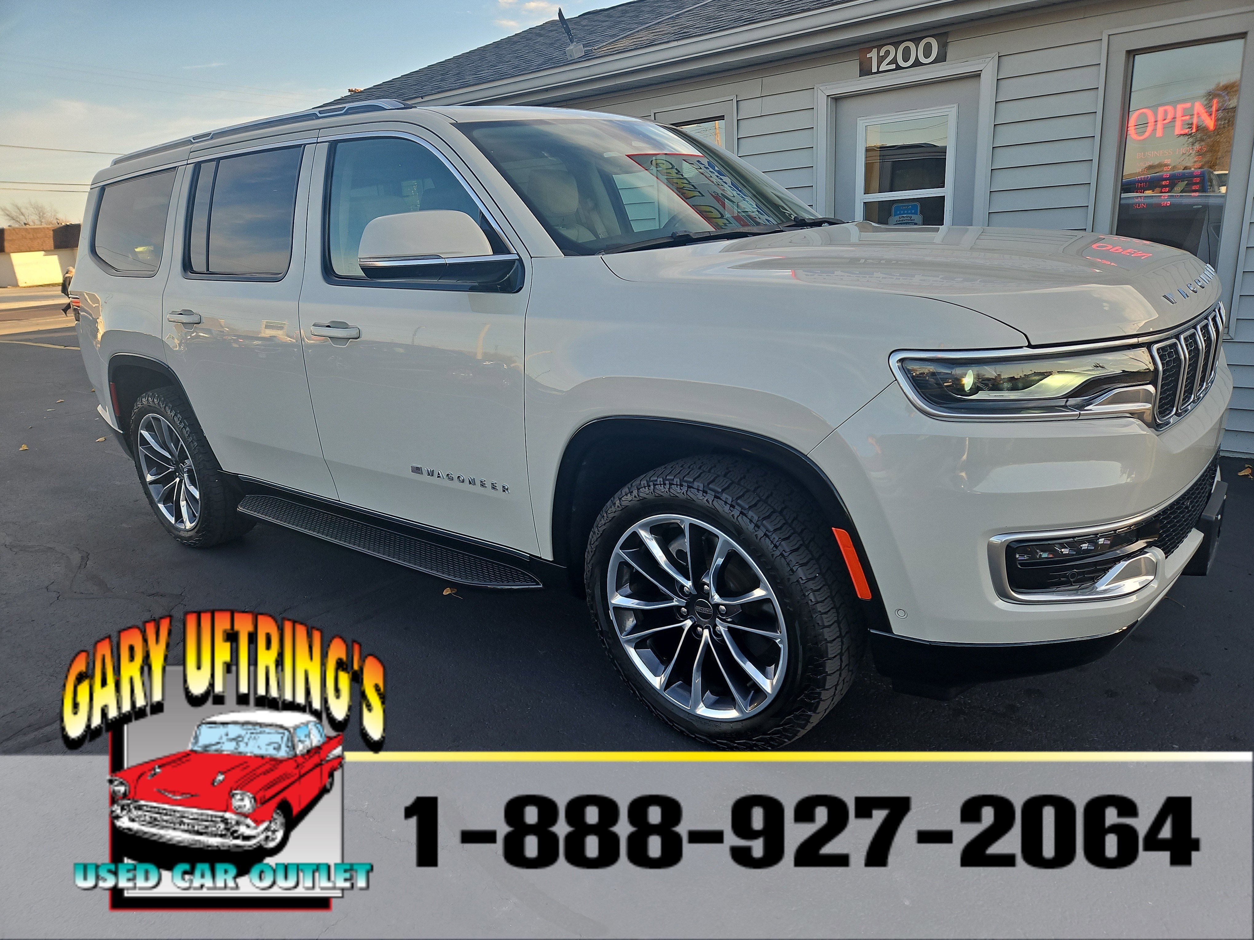 2022 Jeep Wagoneer Series II's photo