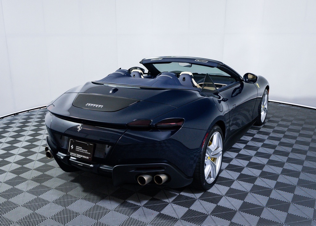 2024 Ferrari Roma Base photo 14