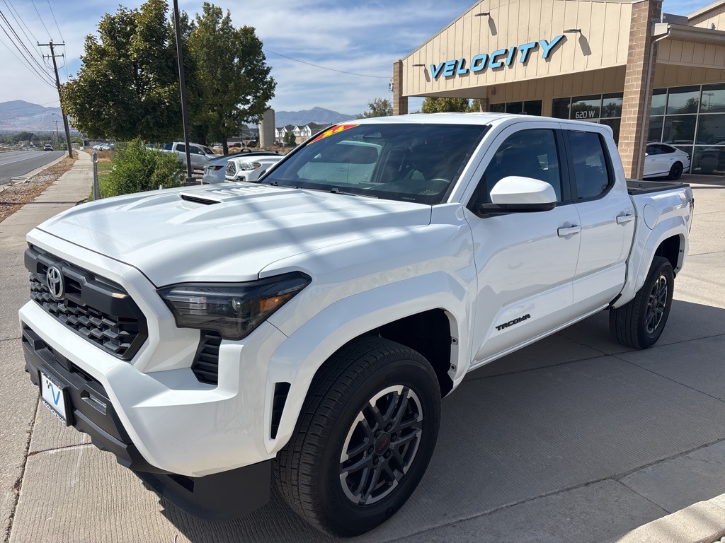 2024 Toyota Tacoma TRD Sport photo 3