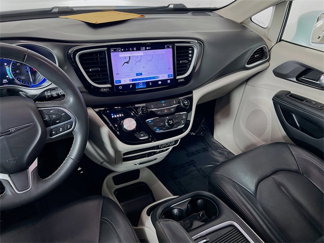 2022 Chrysler Pacifica Touring L photo 20
