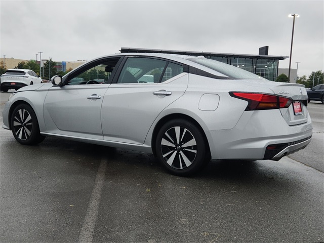 2022 Nissan Altima 2.5 SV photo 4