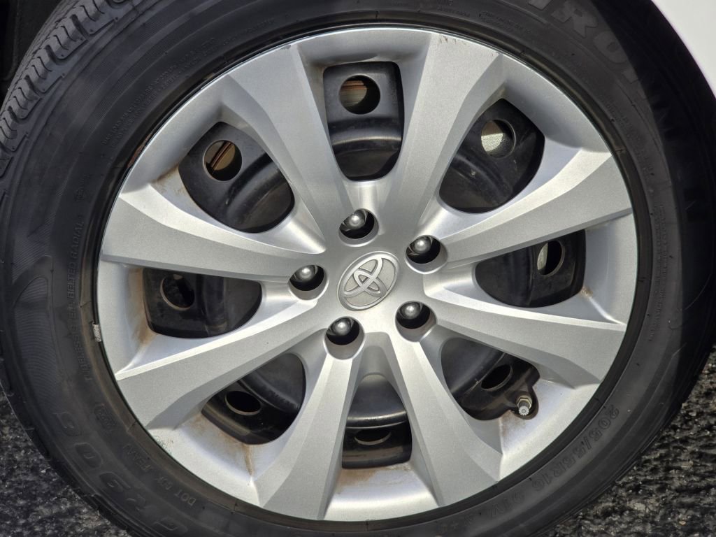 2023 Toyota Corolla LE photo 20