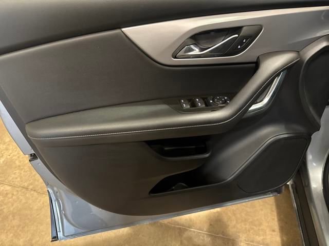 2025 Chevrolet Blazer 2LT photo 10