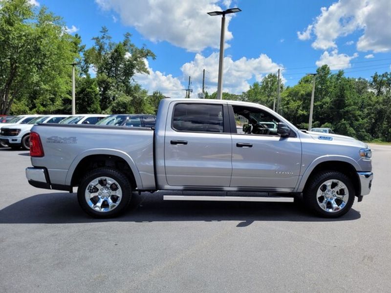 2025 Ram 1500 Big Horn photo 9