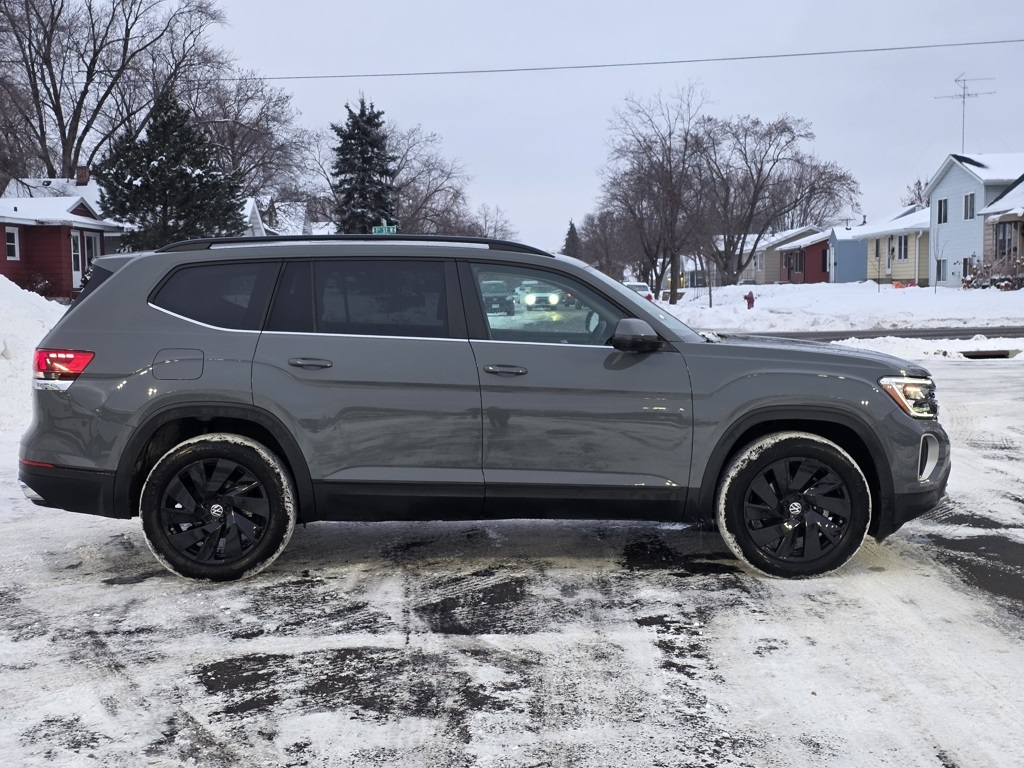 2025 Volkswagen Atlas SE w/Tech's photo