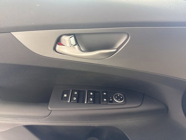 2019 Kia Forte FE photo 12