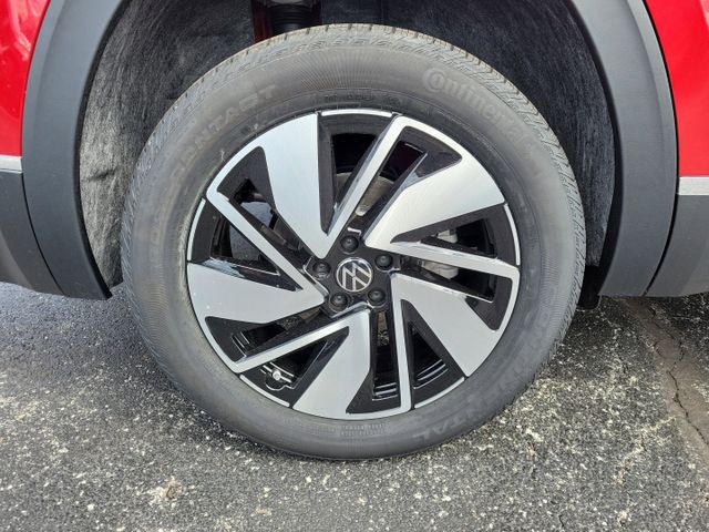 2025 Volkswagen Atlas SEL photo 3