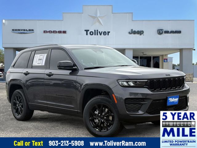 2025 Jeep Grand Cherokee Altitude's photo