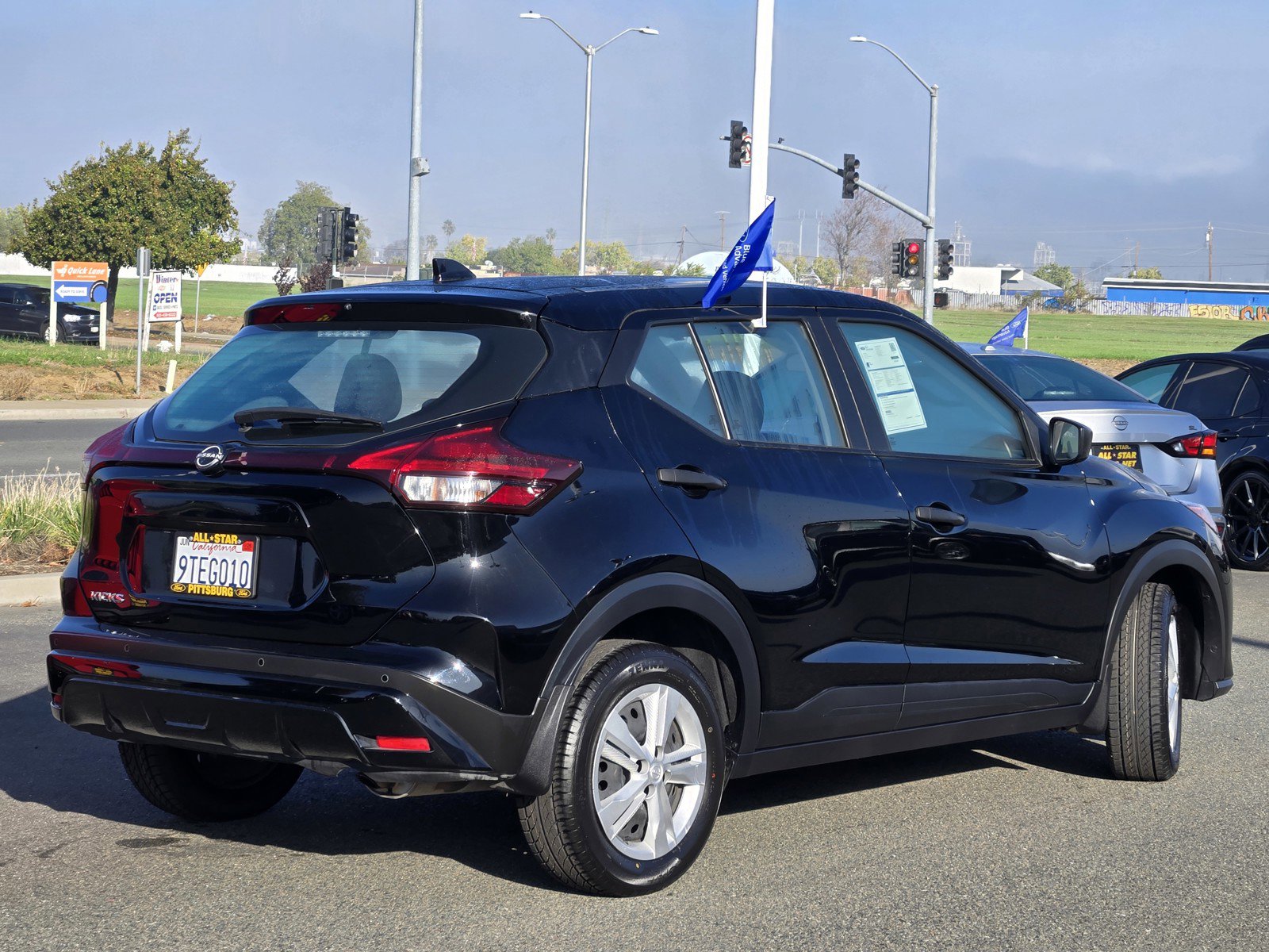 2024 Nissan Kicks S photo 4