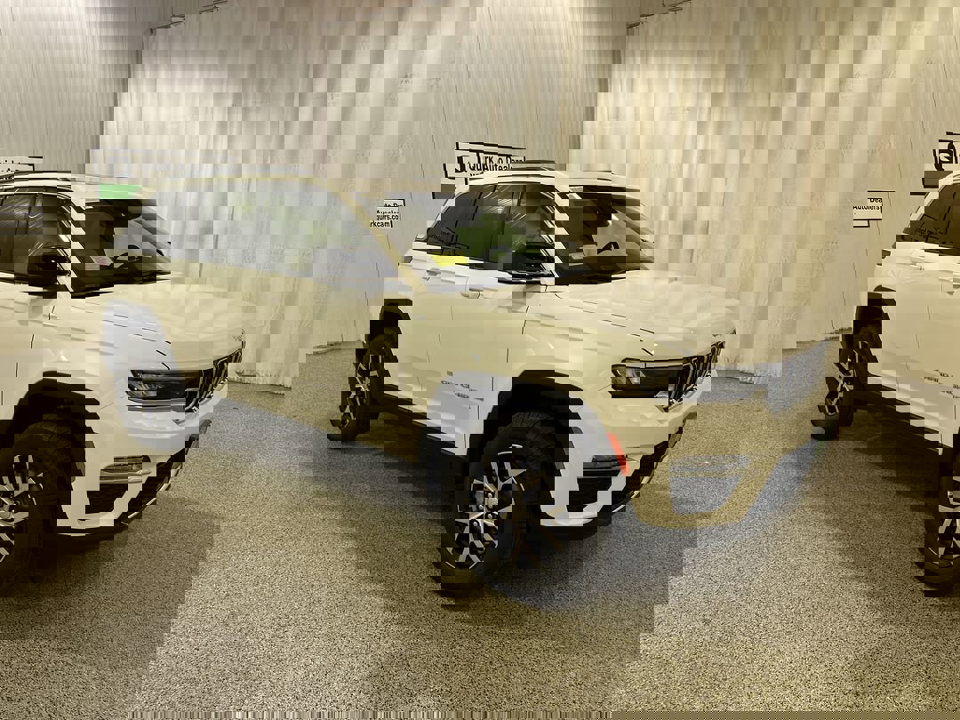 2025 Jeep Grand Cherokee Limited's photo