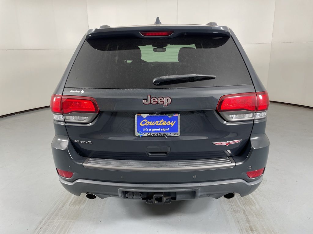 2017 Jeep Grand Cherokee Trailhawk photo 2