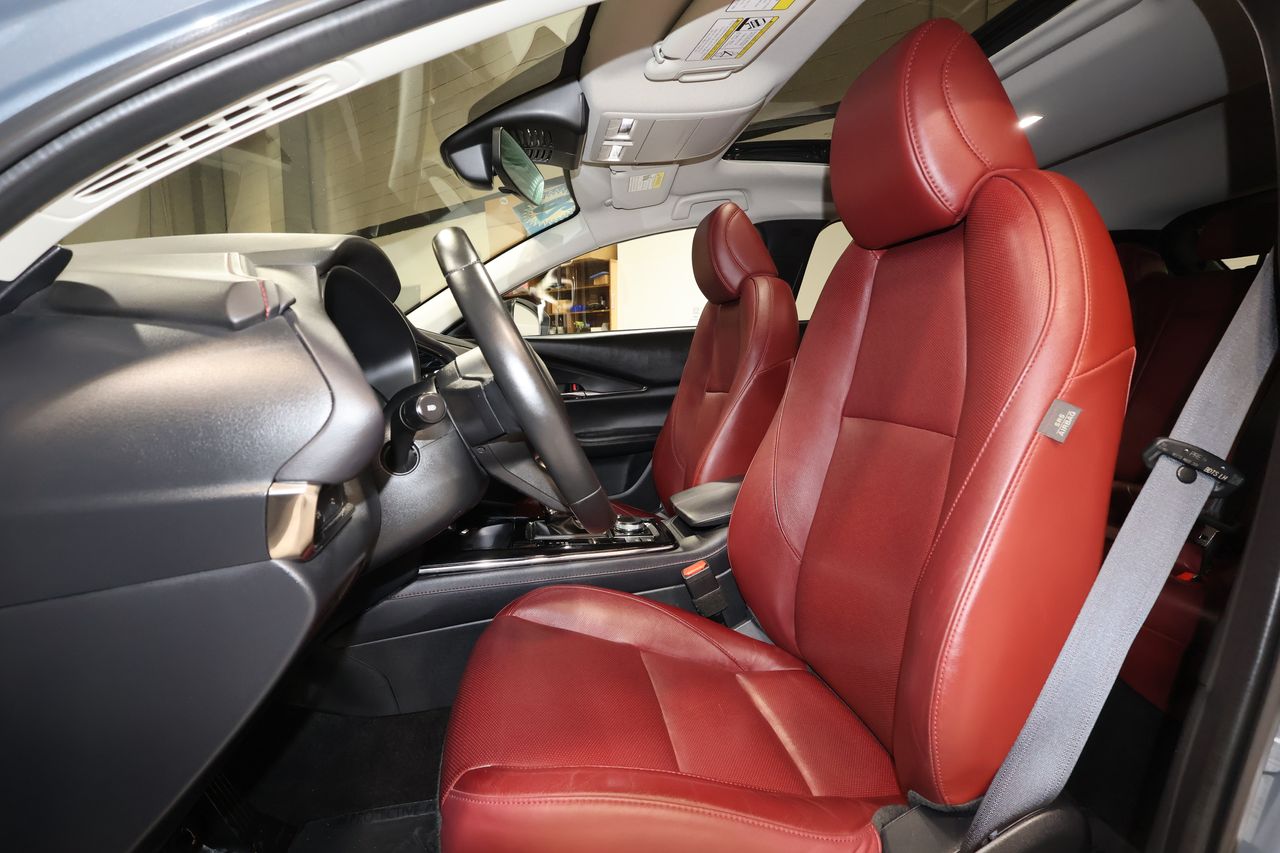 2024 Mazda CX-30 2.5 S Carbon photo 18