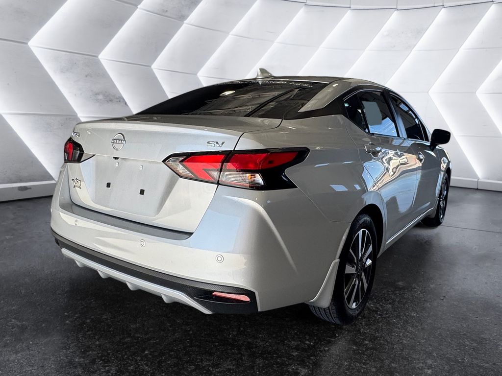 2024 Nissan Versa 1.6 SV photo 4