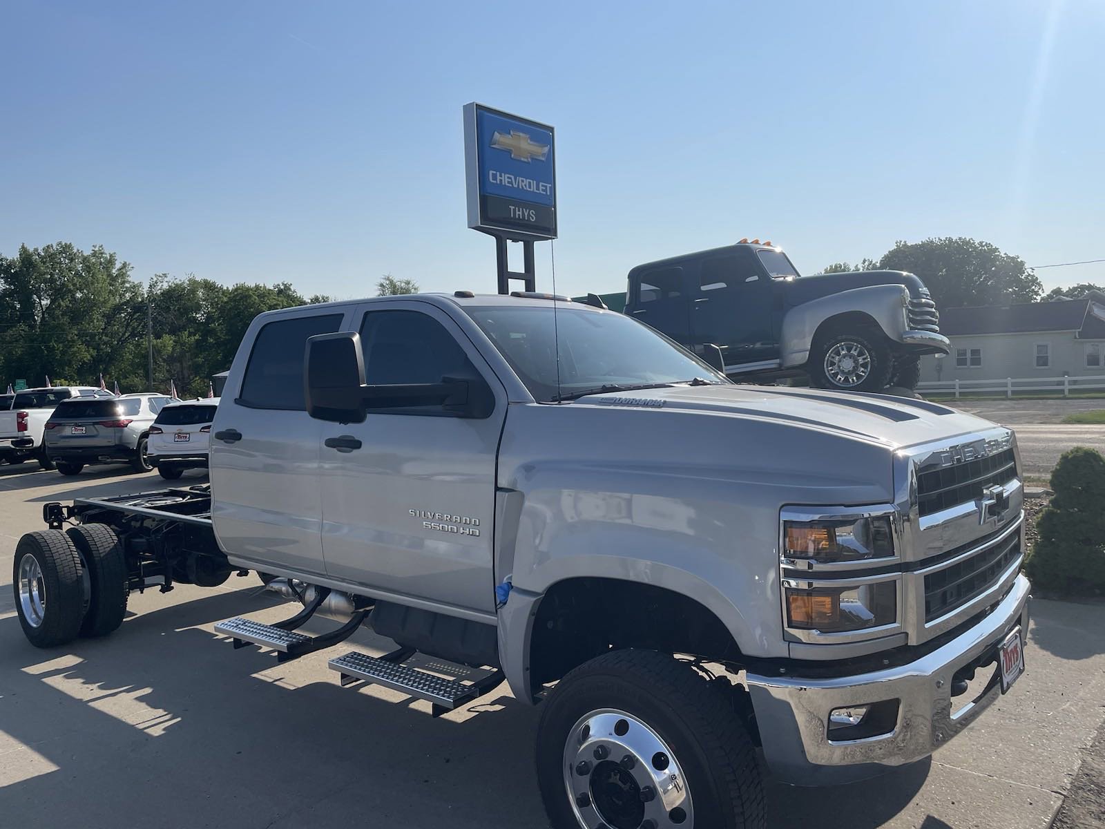 New 2023 Chevrolet Silverado MD Work Truck Crew Cab ChassisCab in
