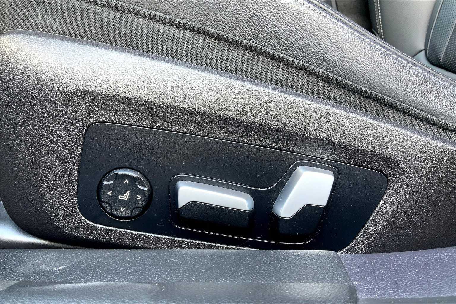 2022 Bmw 330i photo 34