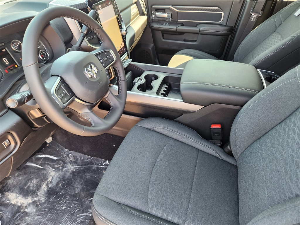 2026 Ram 2500 Big Horn photo 8