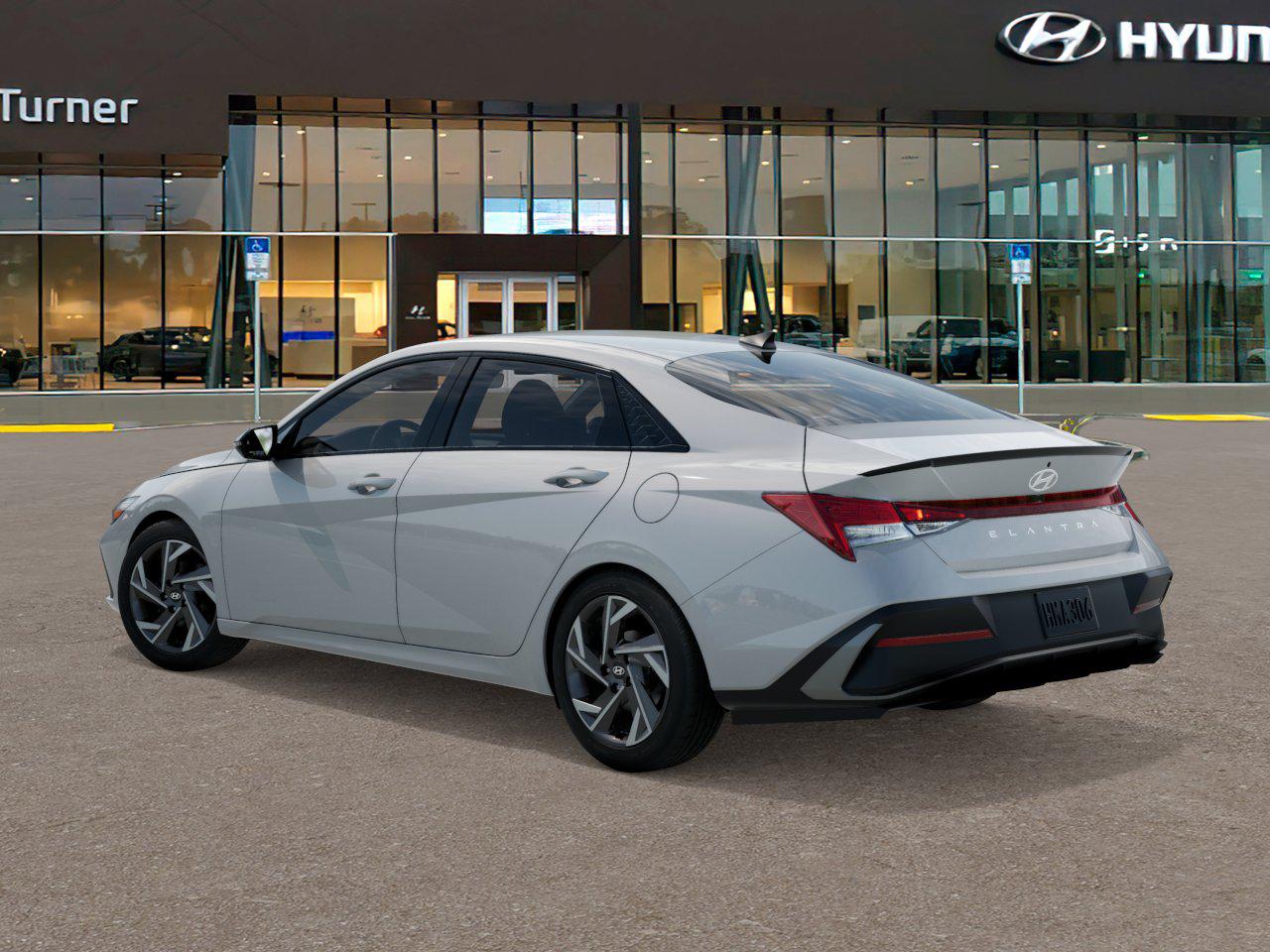 2025 Hyundai Elantra SEL Sport photo 3