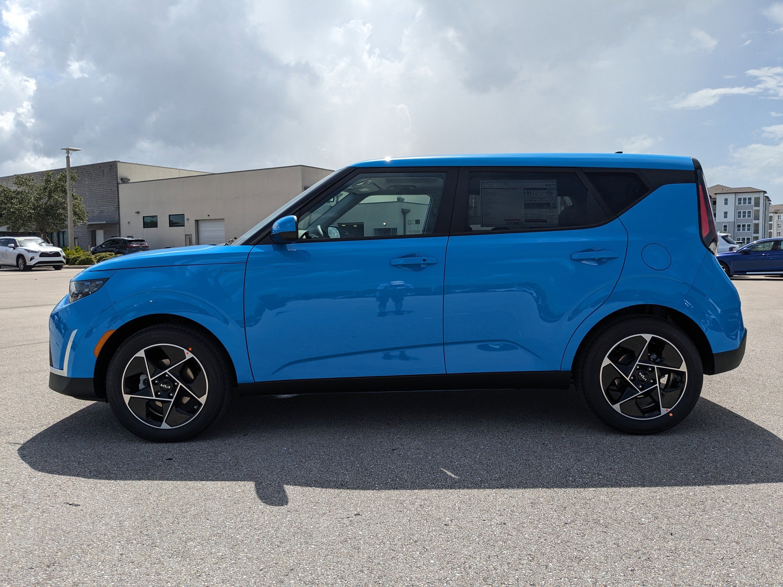 2025 Kia Soul EX photo 8