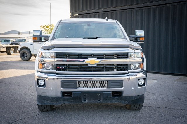 2016 Chevrolet Silverado 3500HD LTZ photo 3