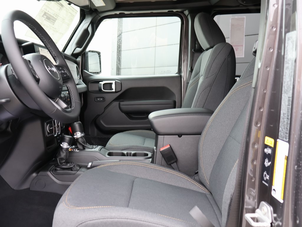 2025 Jeep Gladiator Sport S photo 20