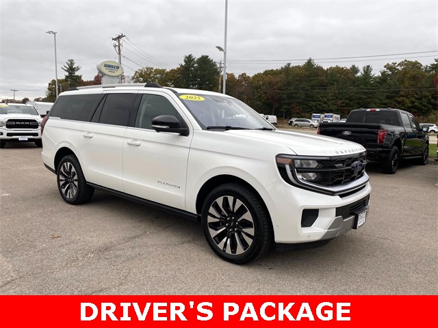 2025 Ford Expedition Platinum's photo