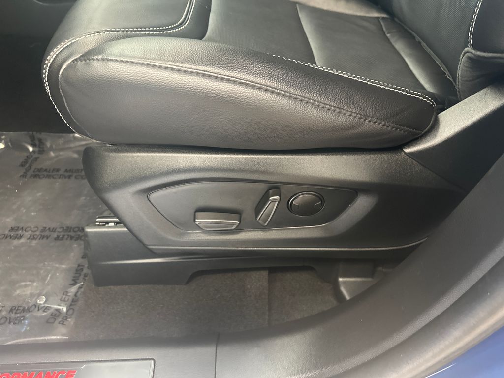 2023 Ford Explorer ST photo 11